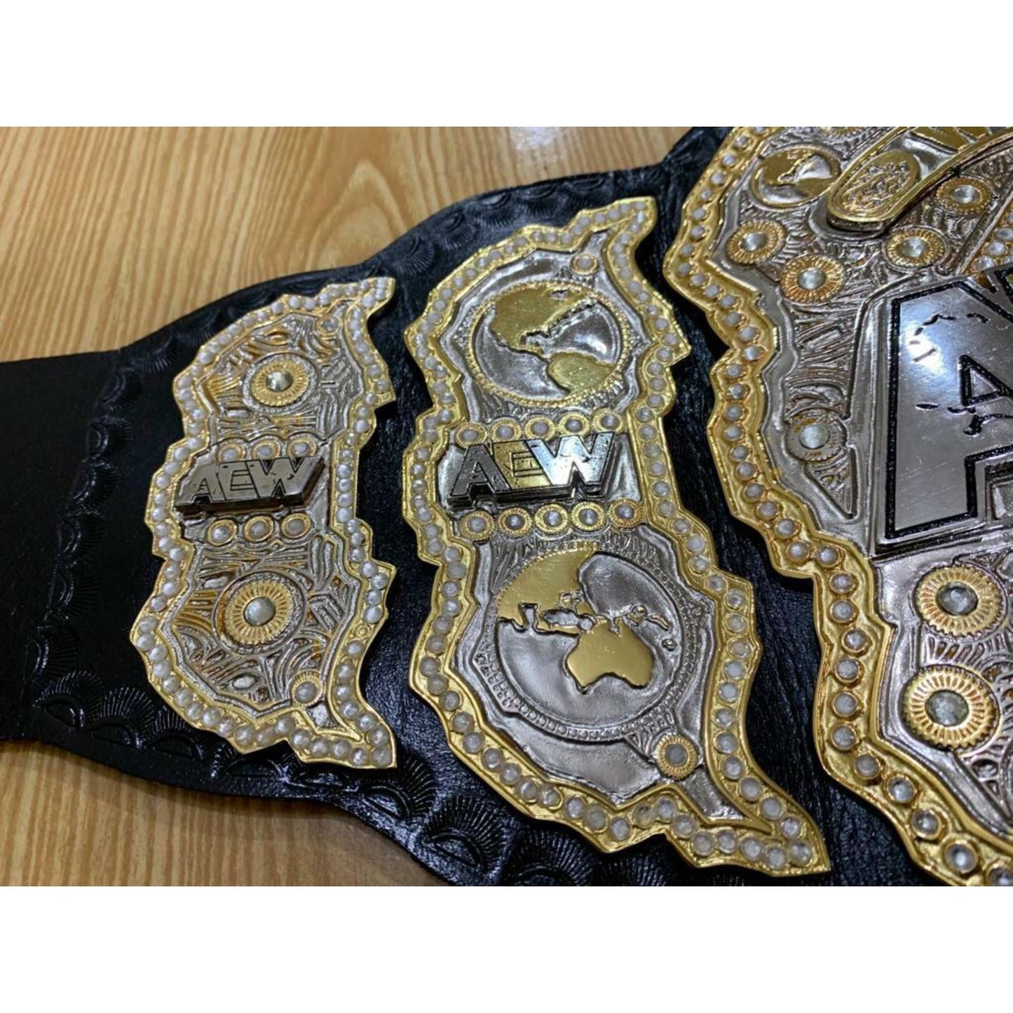 AEW World Wrestling Championship Belt