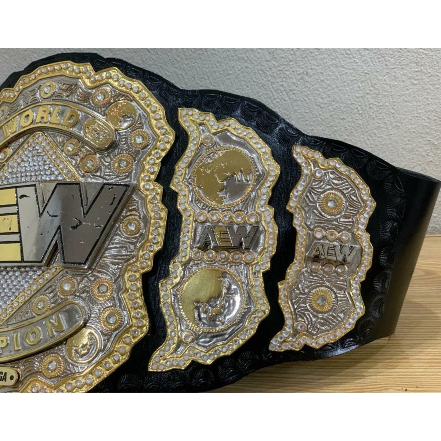 AEW World Wrestling Championship Belt