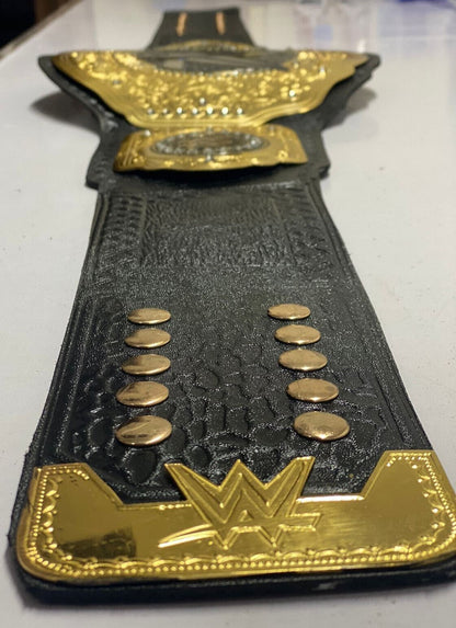 WWE 2023 Heavyweight Championship Belt