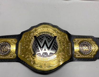 WWE 2023 Heavyweight Championship Belt