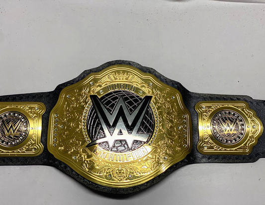WWE 2023 Heavyweight Championship Belt