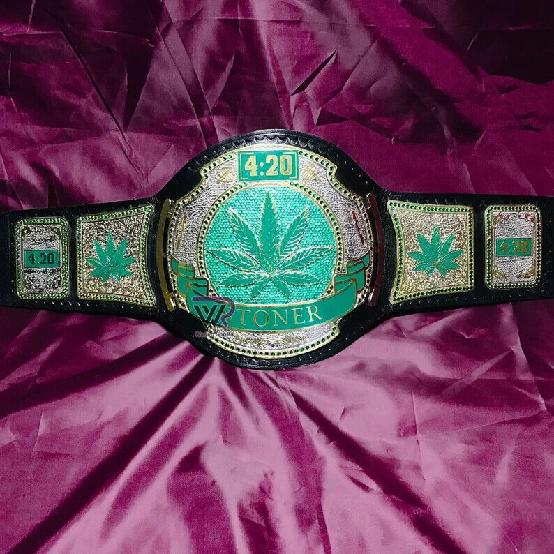 Smoking Stoner World Heavyweight Belt