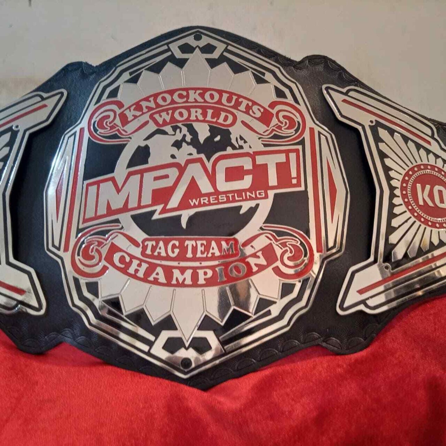 TNA Knockouts Tag Team Belt