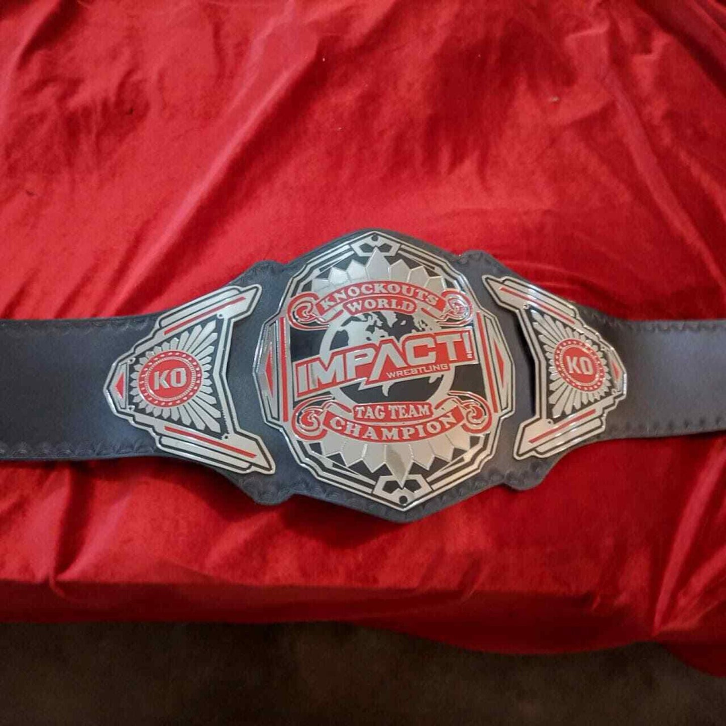 TNA Knockouts Tag Team Belt