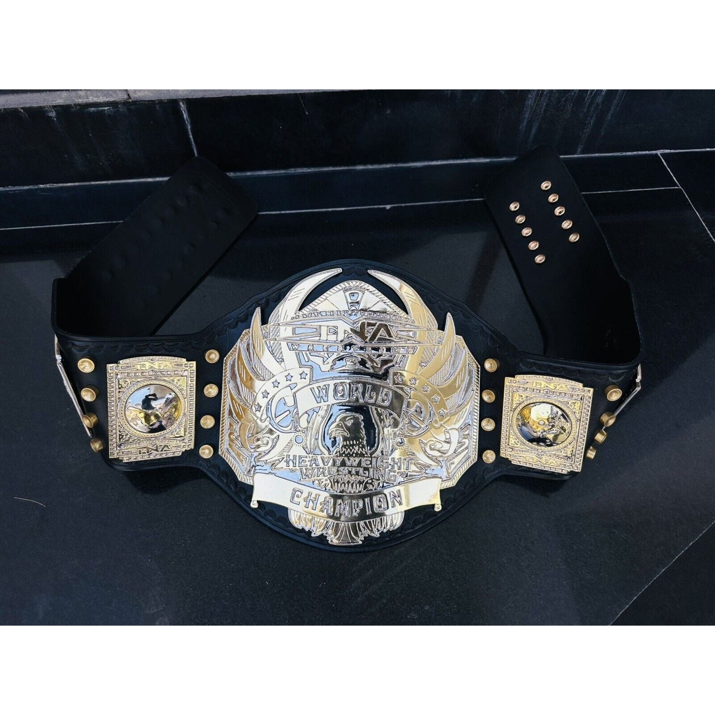 TNA World Heavyweight Championship Belt