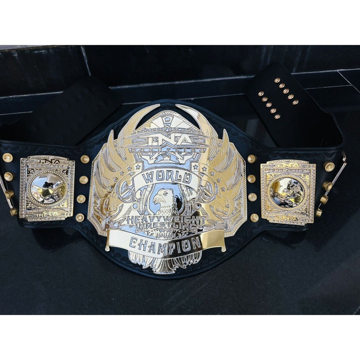 TNA World Heavyweight Championship Belt