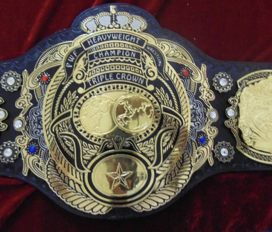 Triple Crown World Heavyweight Belt