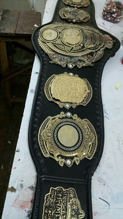 Triple Crown World Heavyweight Belt