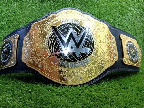 WWE 2023 Heavyweight Championship Belt