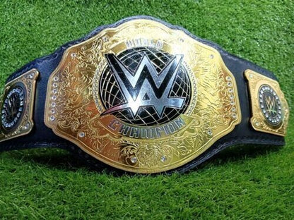 WWE 2023 Heavyweight Championship Belt