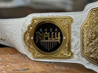 Women's World Heavyweight Championship Belt