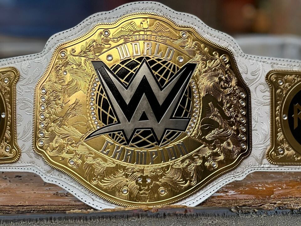 Women's World Heavyweight Championship Belt