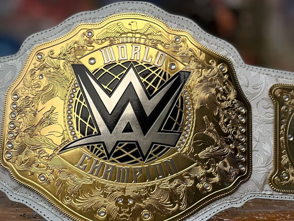 Women's World Heavyweight Championship Belt